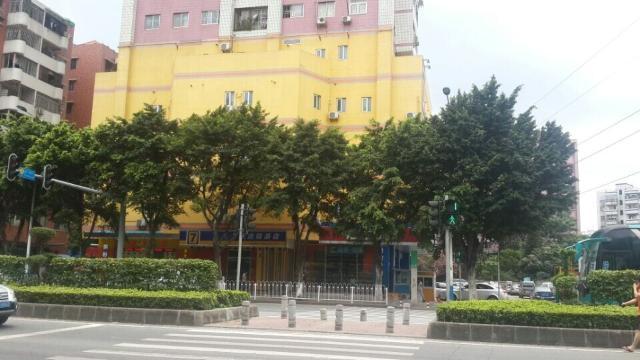 7Days Inn Guangzhou Jiaokou Subway Station 2Nd Bagian luar foto